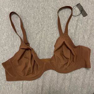 🏷 NWT skims discontinued Demi underwired stretch mesh bra in jasper